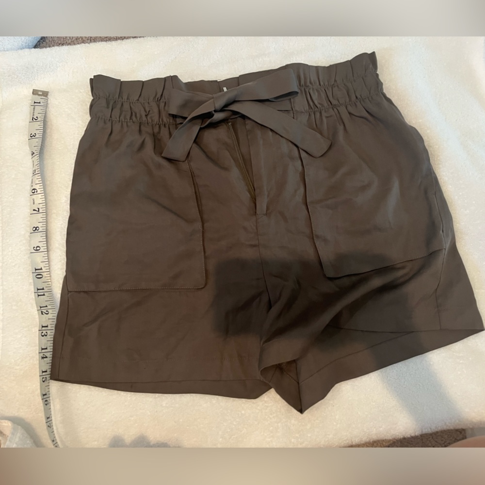 Socialite shorts medium